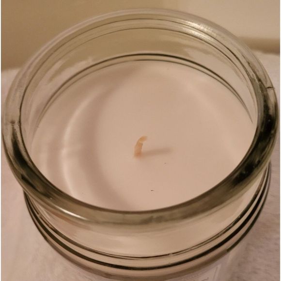 SUNDAYMORNING CEREAL SINGLE WICK SCENTED CANDLE BY ASHLAND 17 OZ WAX CANDLE - Picture 3 of 4